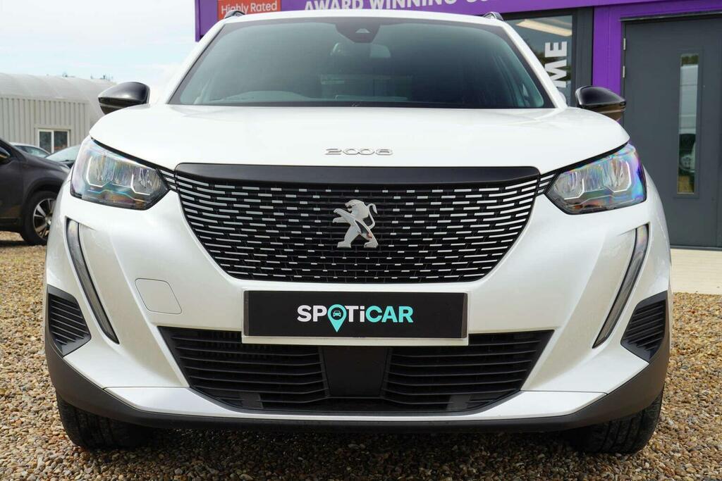 Peugeot 2008 1.2 Puretech Allure Premium Euro 6 Ss NV73UZC White #3