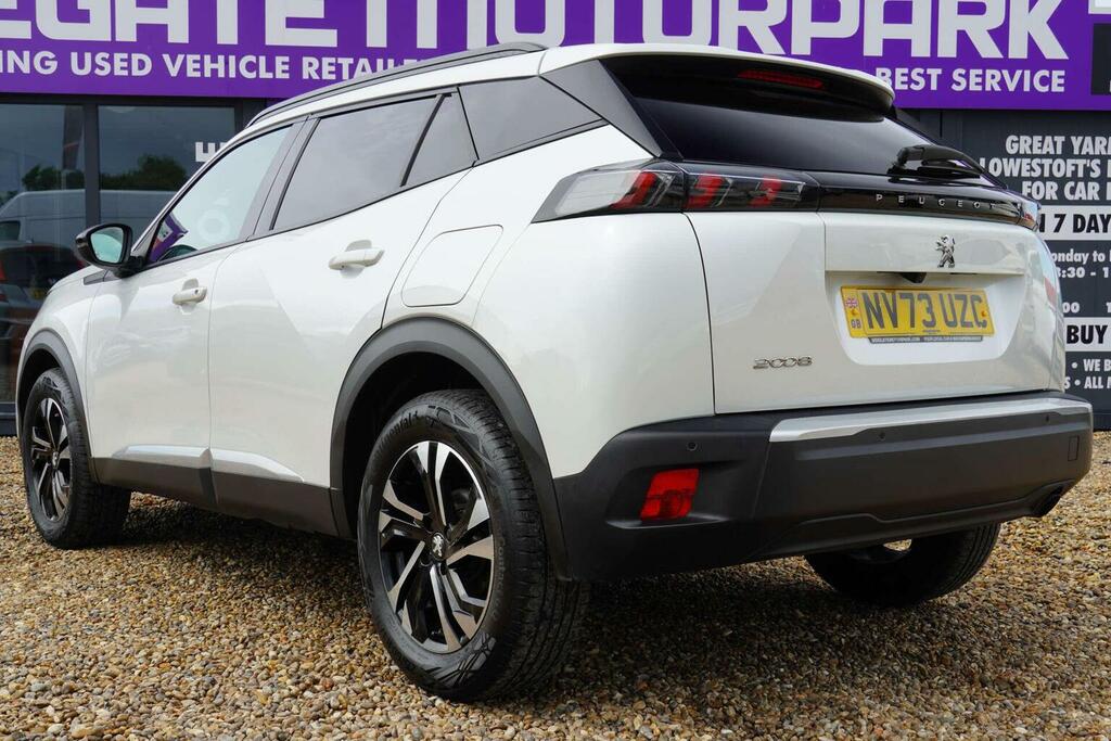 Peugeot 2008 1.2 Puretech Allure Premium Euro 6 Ss NV73UZC White