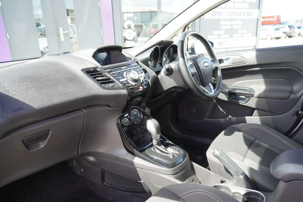 Ford Fiesta 1.6 Titanium Powershift Euro 6 Silver #2