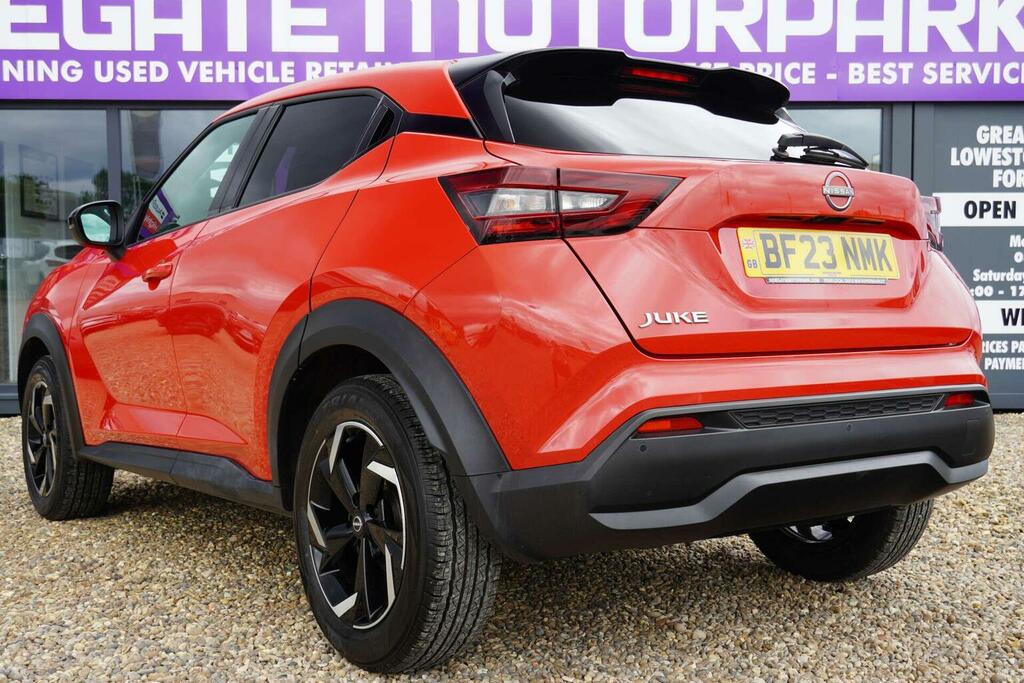 Nissan Juke 1.0 Dig-t N-connecta Euro 6 Ss Red