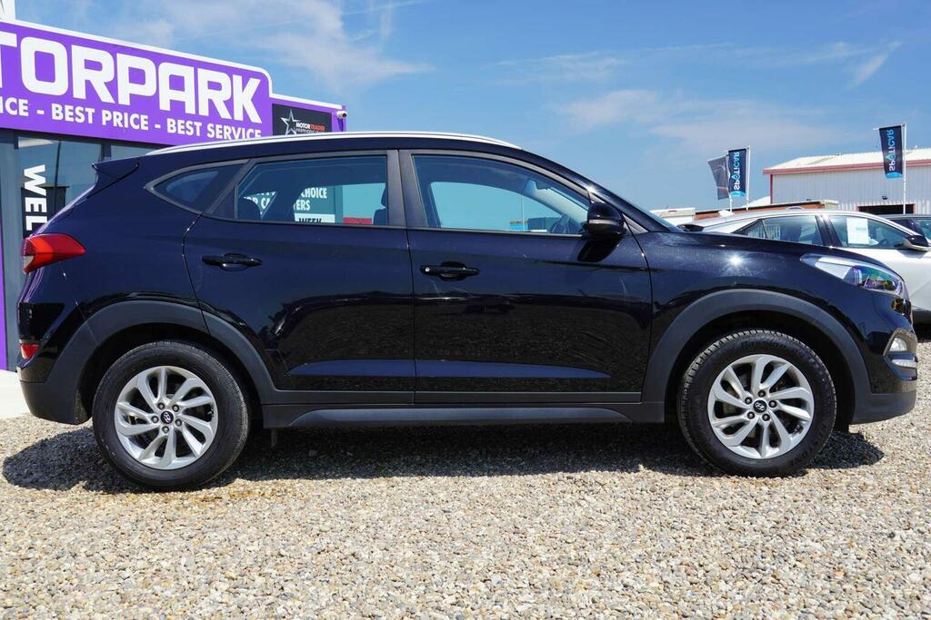 Hyundai Tucson 1.6 Gdi Blue Drive Se Nav Euro 6 Ss DL67CWY Black #4