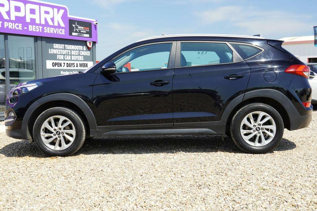 Hyundai Tucson 1.6 Gdi Blue Drive Se Nav Euro 6 Ss DL67CWY Black #6