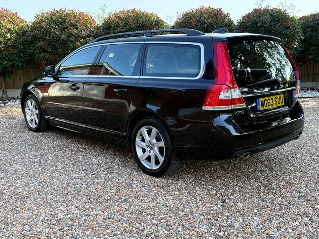Volvo V70 2013 2.4 D5 Se Estate Geartronic Euro 5 Black #4