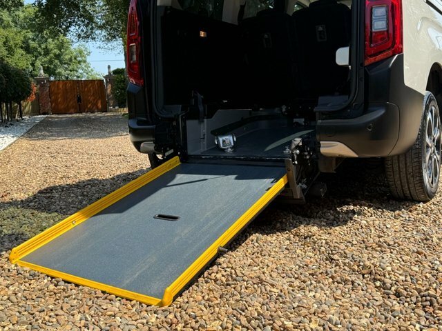 Citroen Berlingo 2020 1.5 Bluehdi Flair Xtr XL Wheelchair Access Au Beige #5