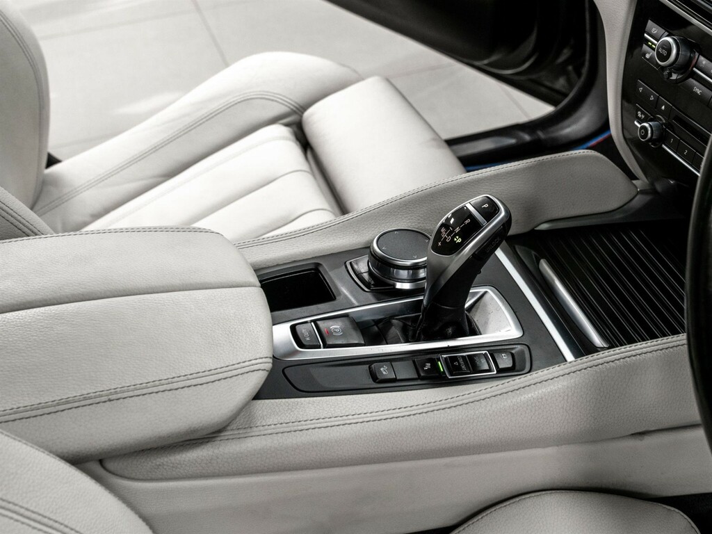 BMW X6 4.4 M 568 Bhp Red #31