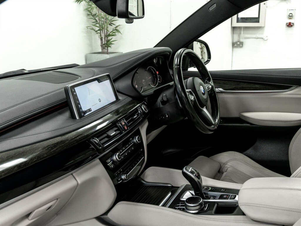 BMW X6 4.4 M 568 Bhp Red #28