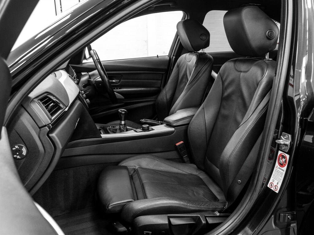 BMW 3 Series 320D M Sport Touring Blue #19