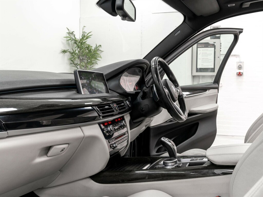 BMW X5 Suv  #29