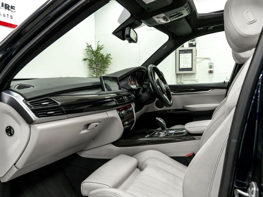 BMW X5 Suv  #17