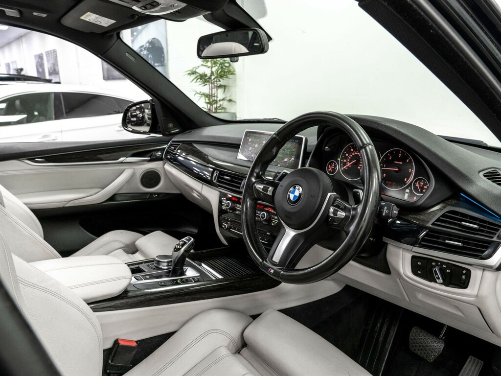 BMW X5 Suv  #16