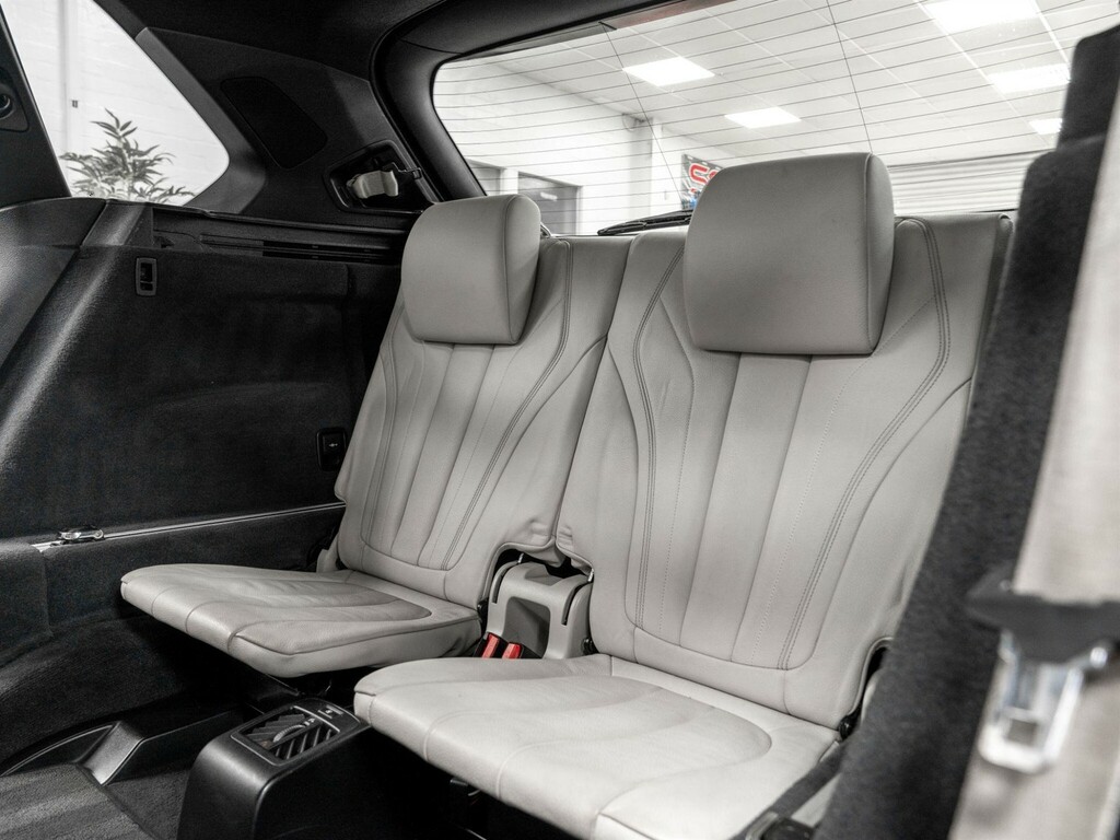 BMW X5 Suv  #25