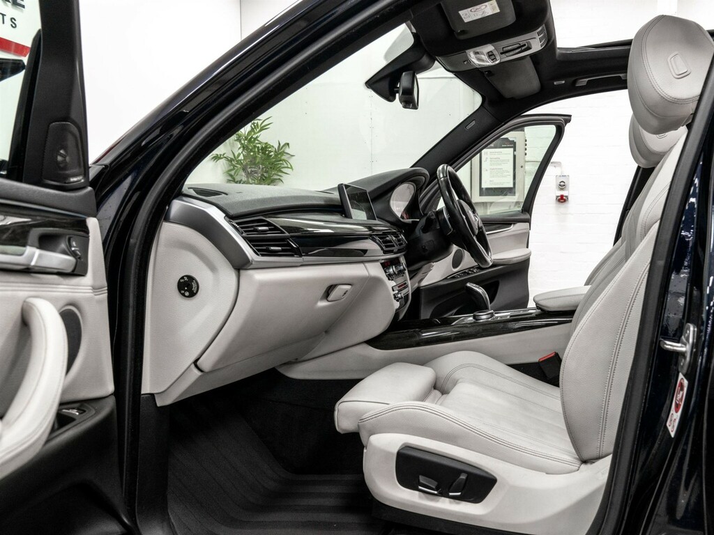 BMW X5 Suv  #15