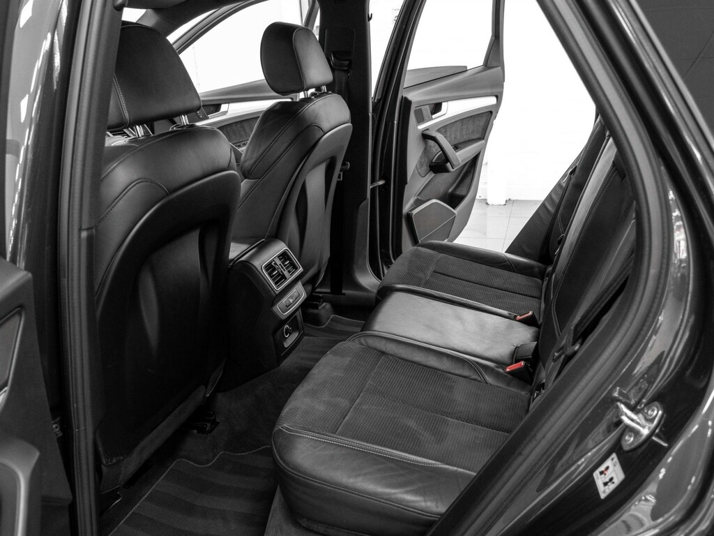 Audi Q5 2.0 Tdi Quattro S Line 188 Bhp Black #22