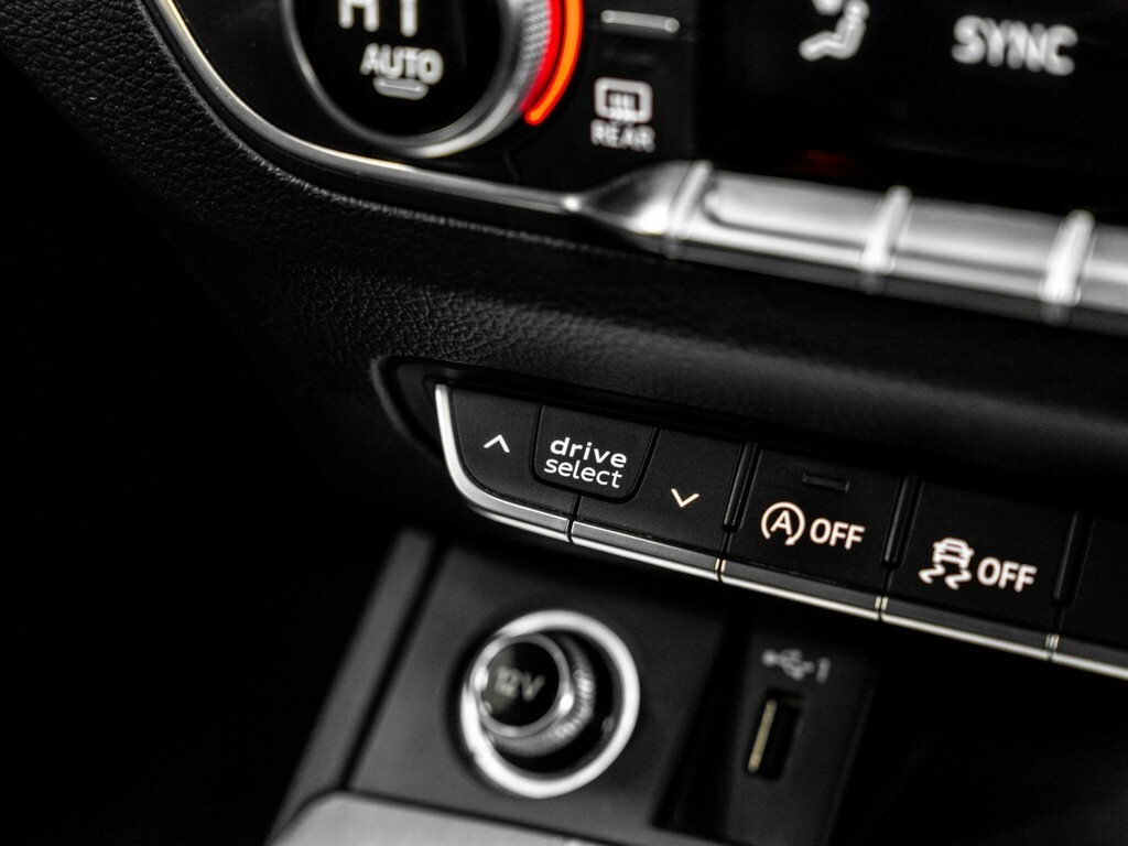 Audi Q5 2.0 Tdi Quattro S Line 188 Bhp Black #31