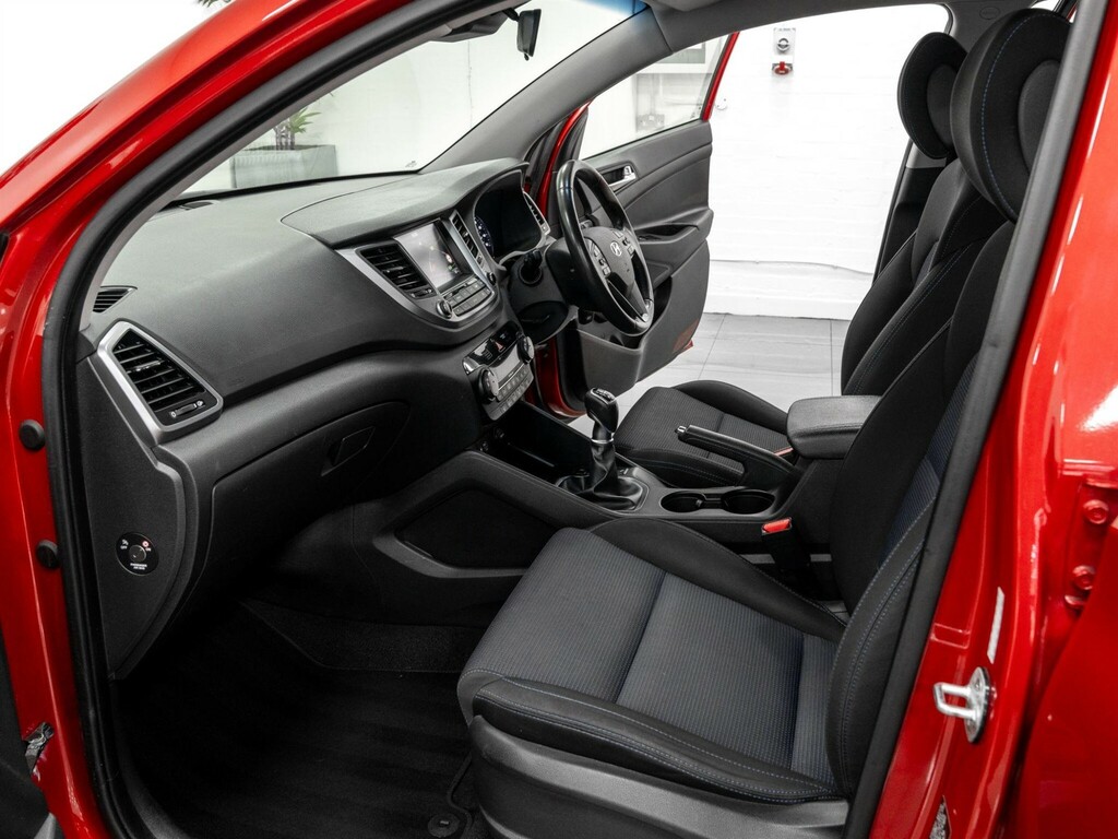 Hyundai Tucson  Grey #13