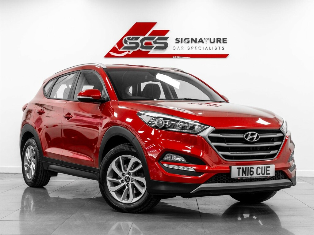 Hyundai Tucson Suv Red