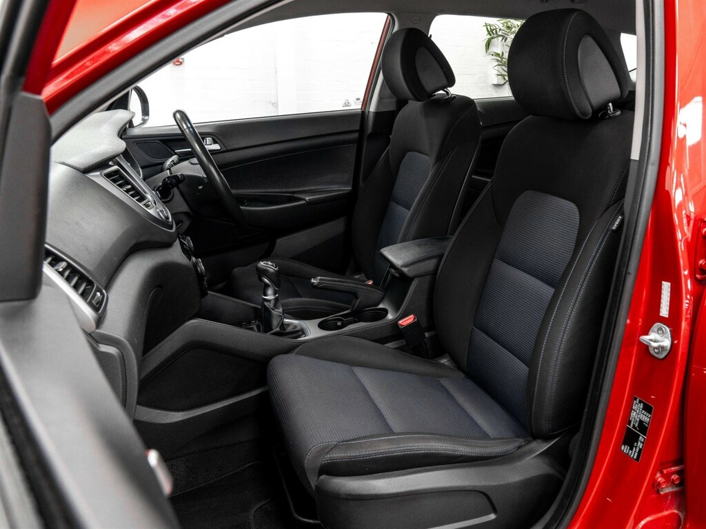 Hyundai Tucson  Grey #18