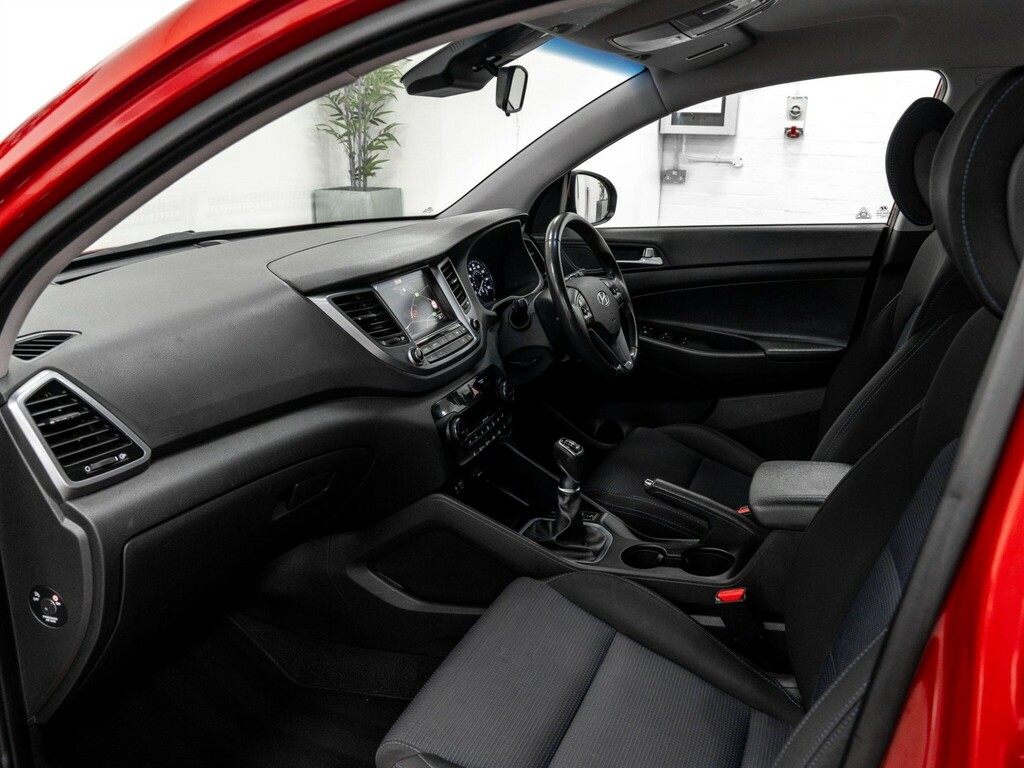 Hyundai Tucson  Grey #15