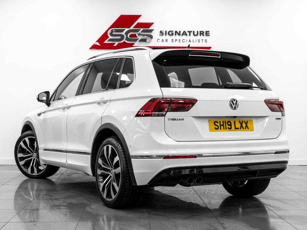 Volkswagen Tiguan  Black #3