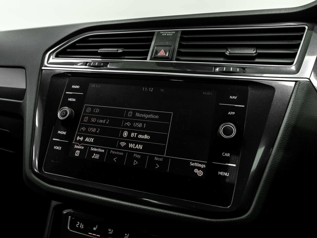 Volkswagen Tiguan  Black #39