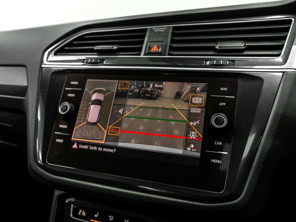 Volkswagen Tiguan  Black #35