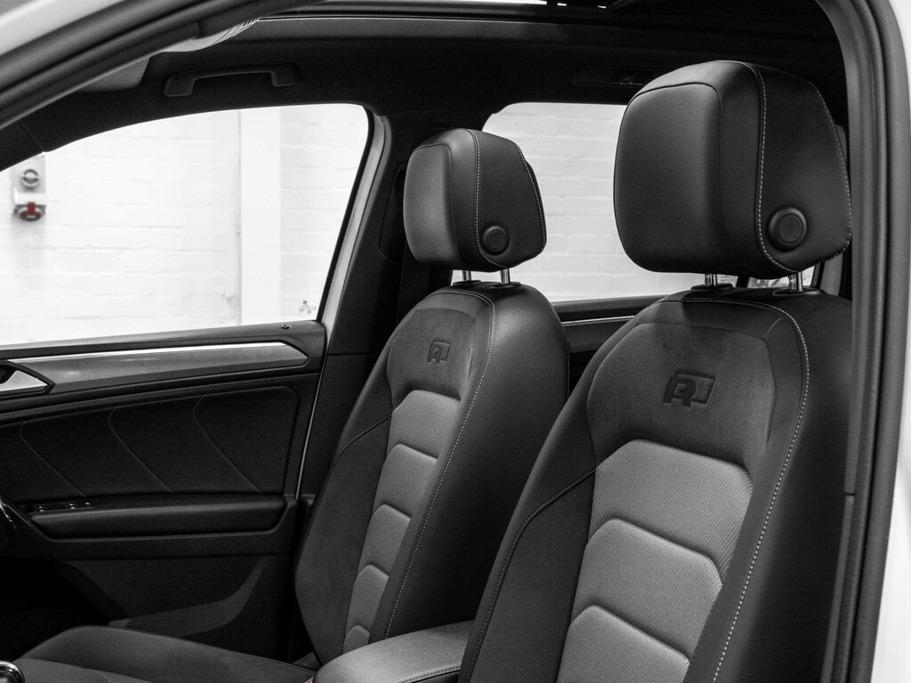 Volkswagen Tiguan  Black #21