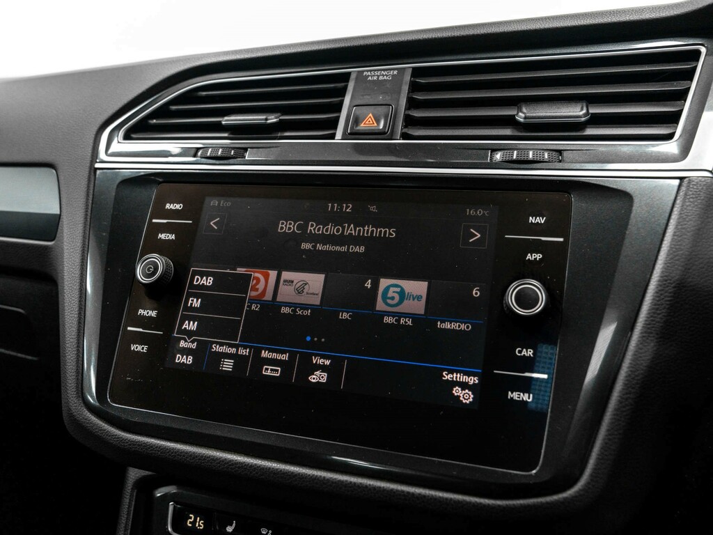 Volkswagen Tiguan  Black #40