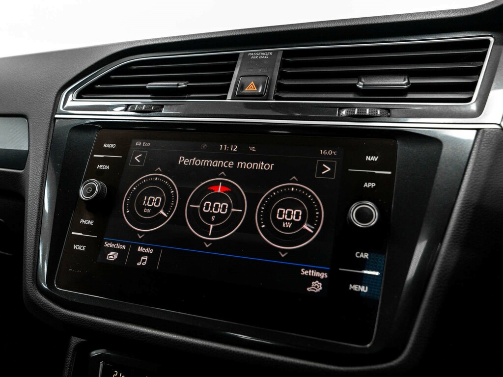 Volkswagen Tiguan  Black #41