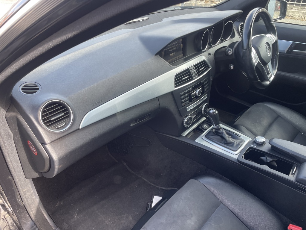 Mercedes-Benz C Class  White #10