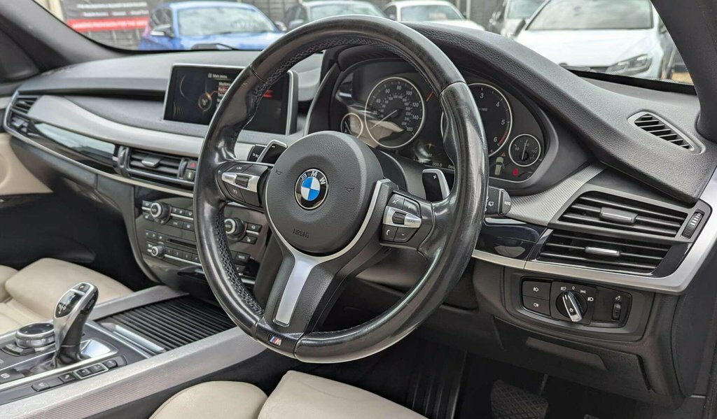 BMW X5  Black #9
