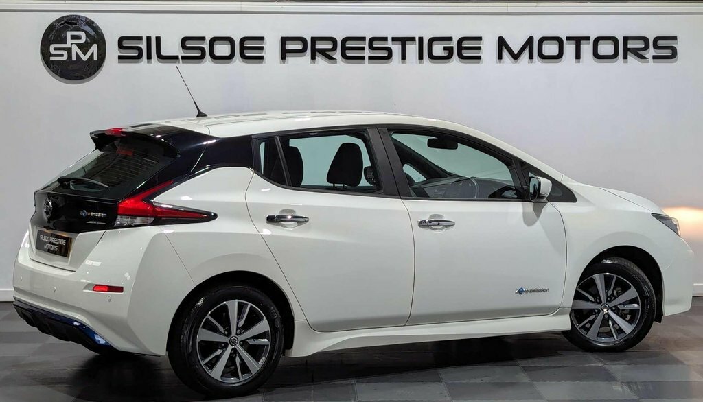 Nissan Leaf Hatchback Grey #8