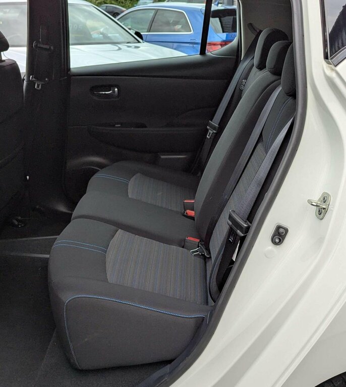 Nissan Leaf Hatchback Grey #19