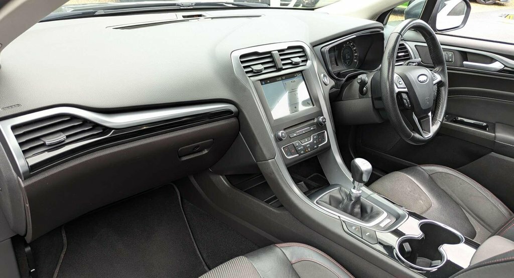 Ford Mondeo  Grey #19