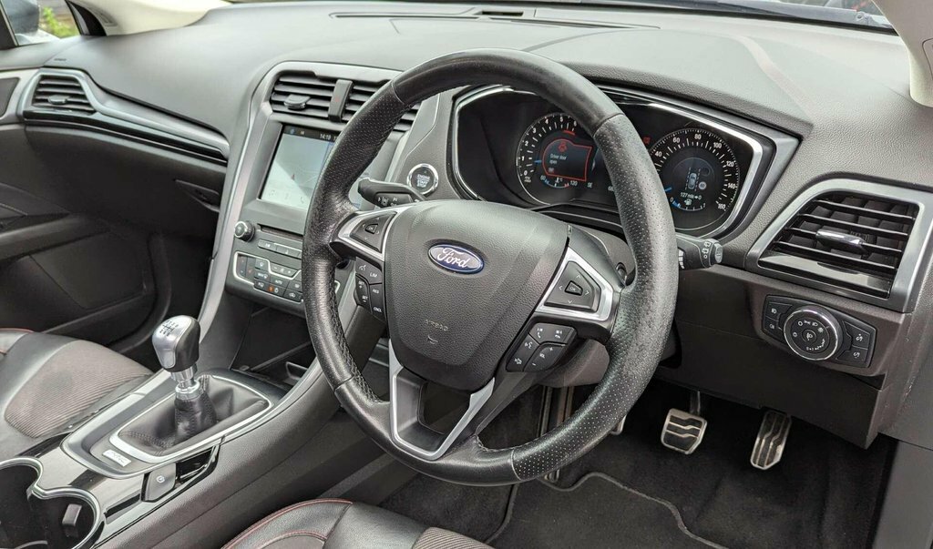 Ford Mondeo  Grey #15
