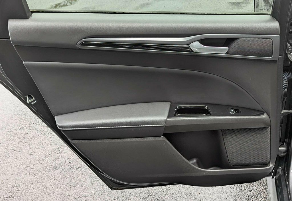 Ford Mondeo  Grey #20
