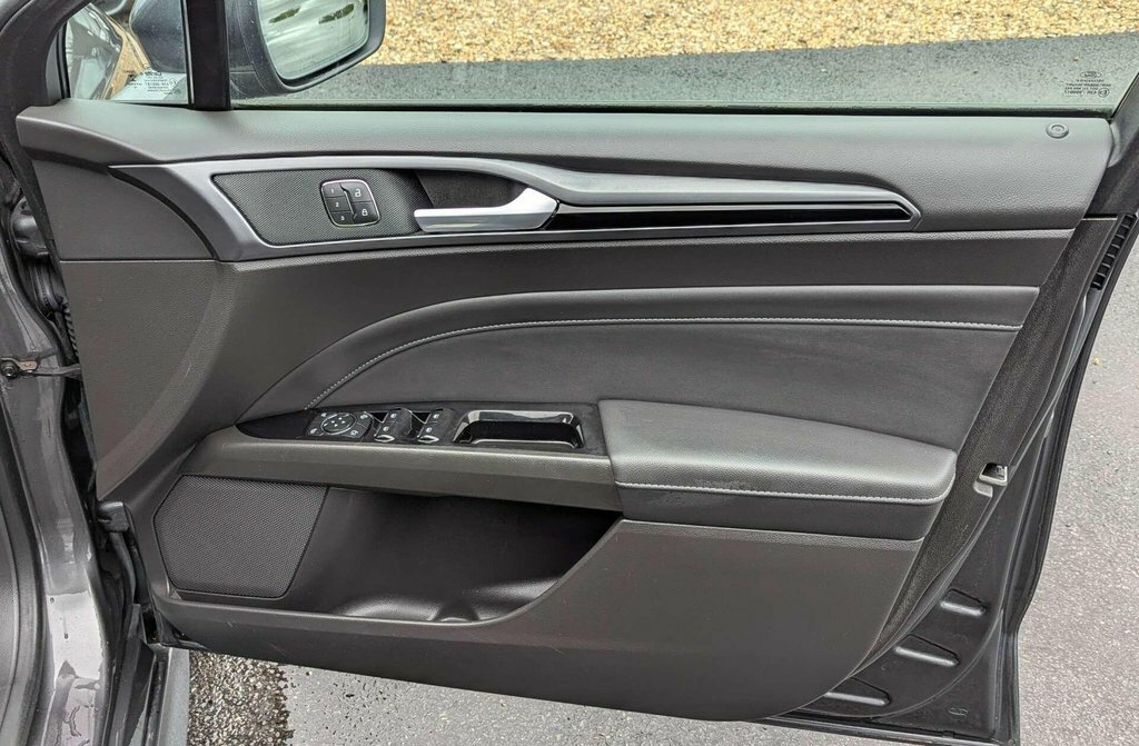 Ford Mondeo  Grey #12