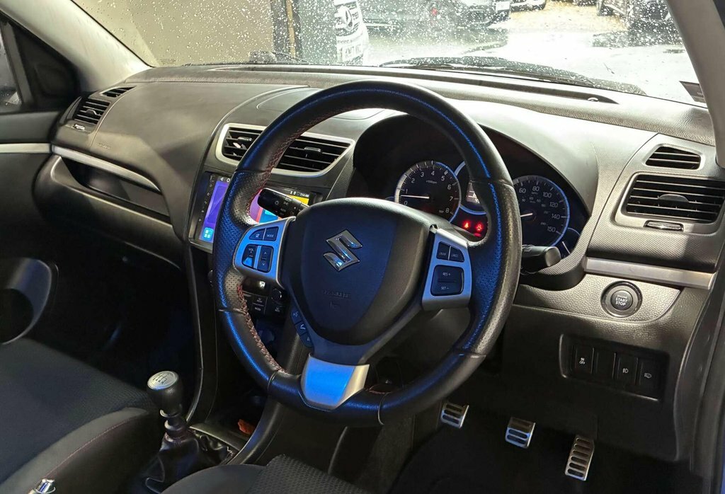 Suzuki Swift Hatchback Black #12