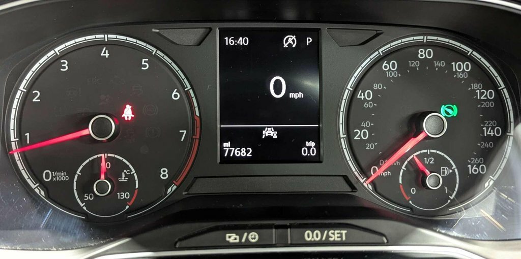 Volkswagen Polo Hatchback White #27