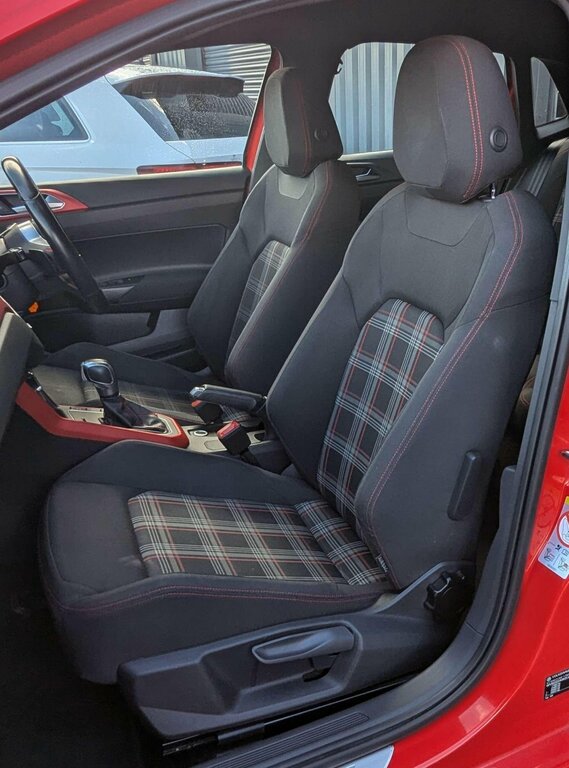 Volkswagen Polo Hatchback White #16
