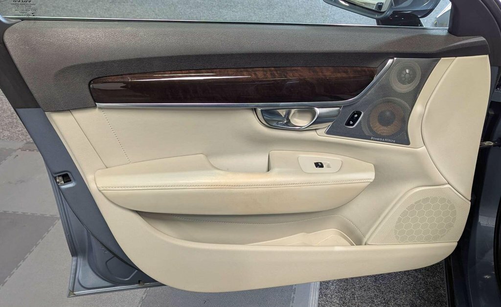 Volvo S90 S90 Momentum D4 White #17