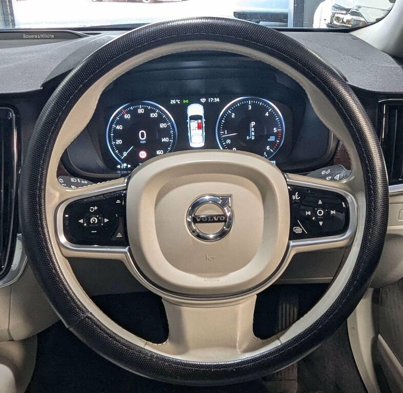 Volvo S90 S90 Momentum D4 White #29