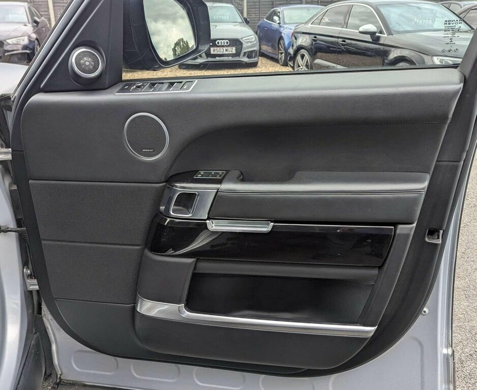 Land Rover Range Rover P400 Autobiography Grey #17