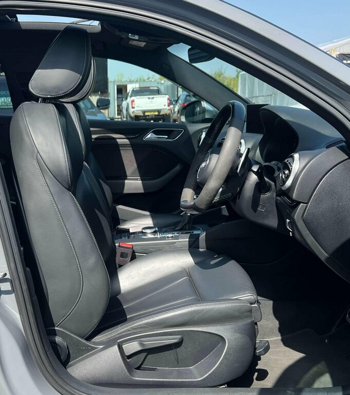 Audi RS3 Hatchback 2.5 Tfsi Sportback S Tronic Quattro Euro White #15