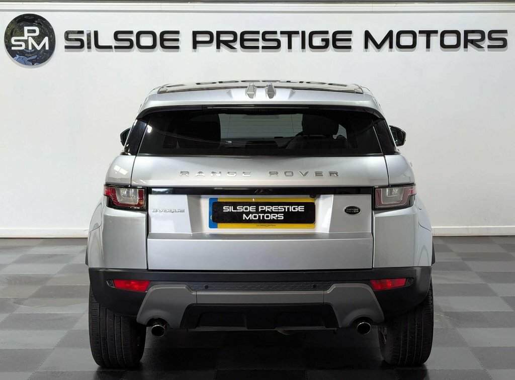 Land Rover Range Rover Evoque D200 Dynamic Se White #8