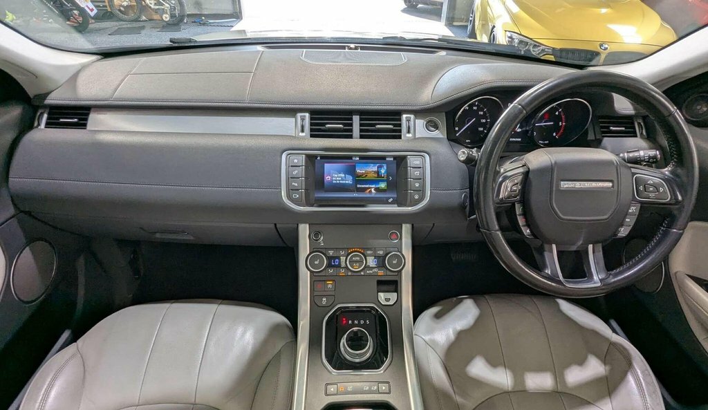 Land Rover Range Rover Evoque D200 Dynamic Se White #25