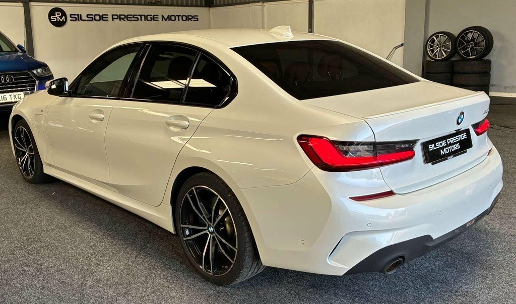 BMW 3 Series For Sale In Bedford BN69YRF #4