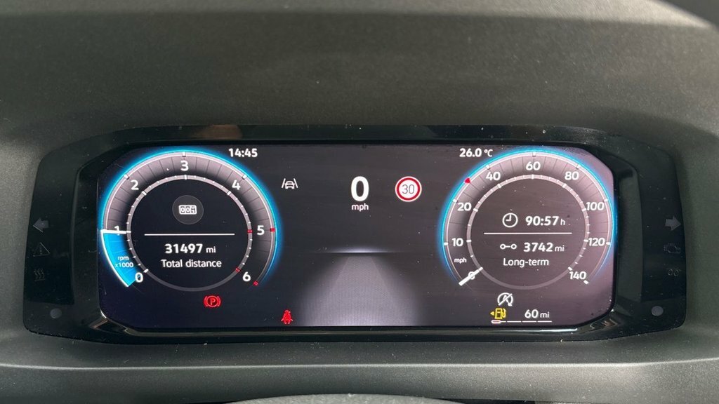 Volkswagen Crafter 2L Commerce White #2