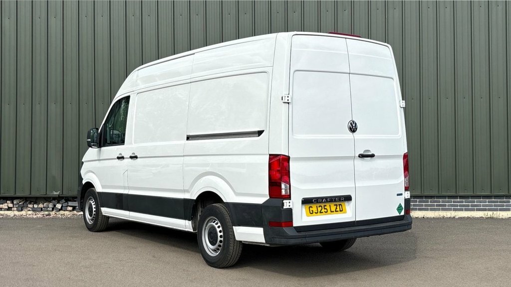 Volkswagen Crafter 2L Commerce White #3