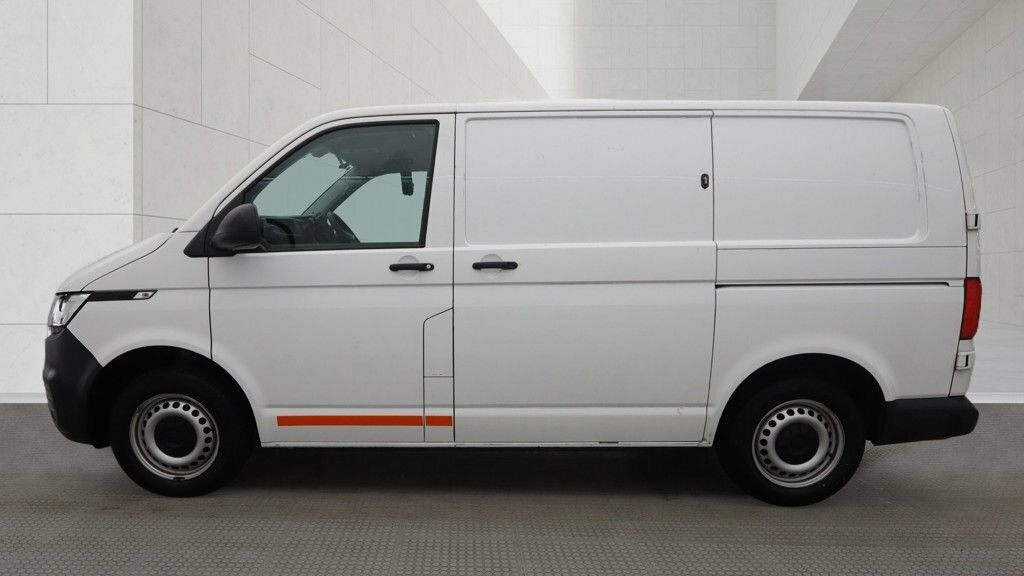 Volkswagen Transporter 2L Startline White #6