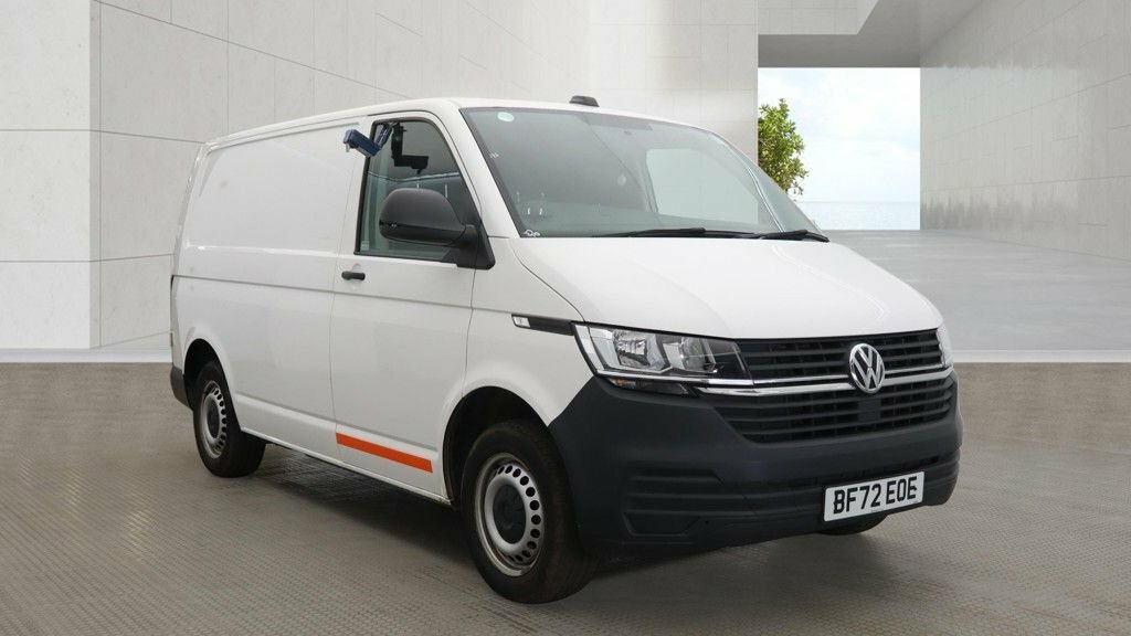 Volkswagen Transporter 2L Startline White